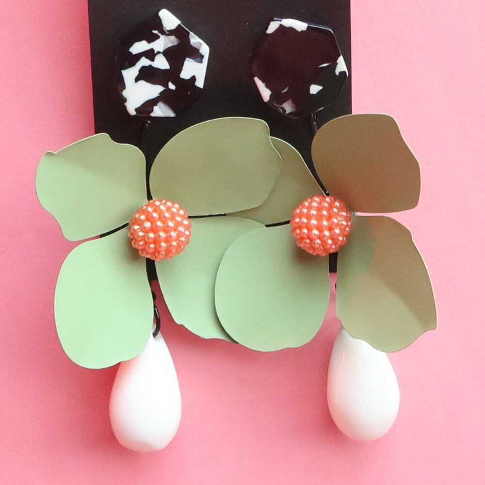 MANGO Floral Statement Drop Earring Fashion Jewelry Pastel Green Coral White Big - Picture 9 of 10